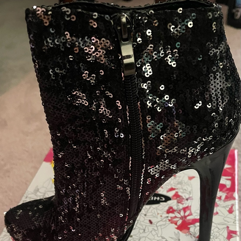 Sequins Women’s ankle boot (high heel)